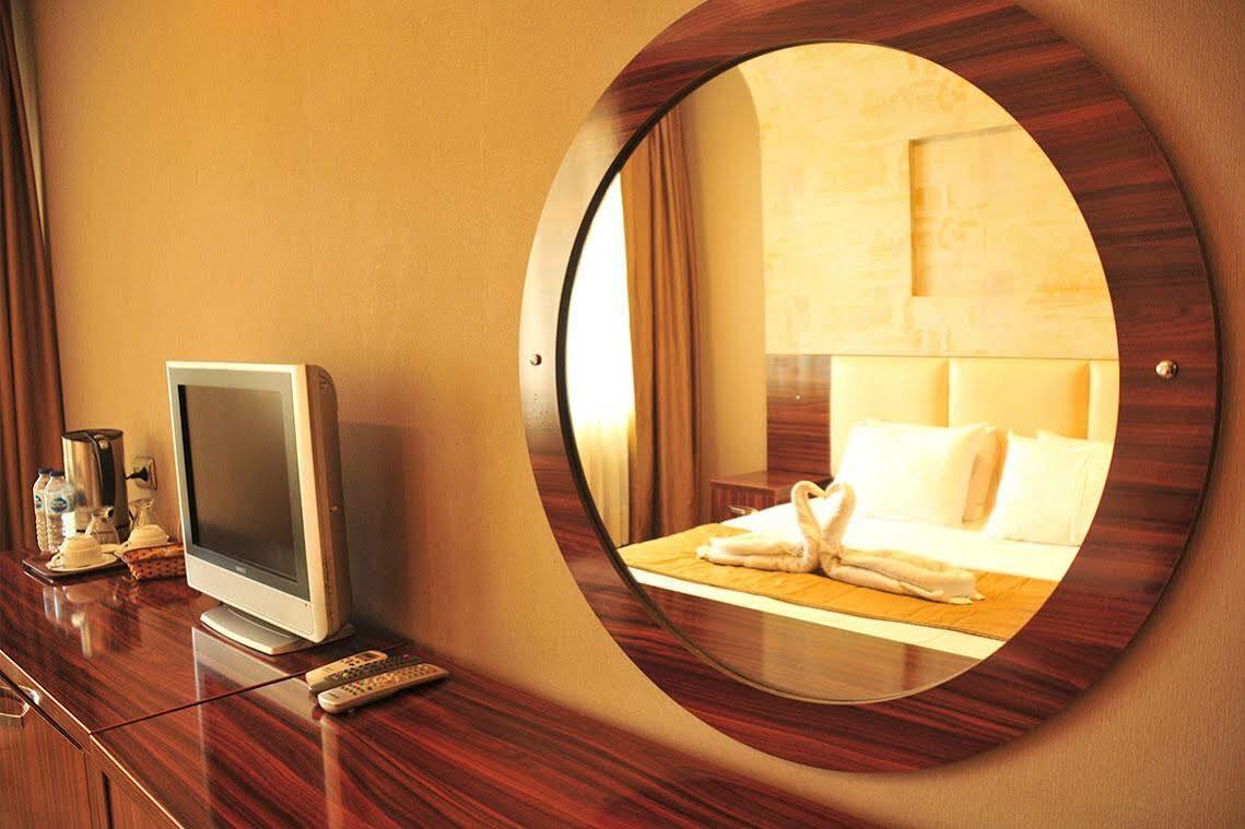 Dragos Resort Hotel Spa Restaurant Istanbul Bagian luar foto